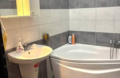 Langzeitmiete einer gemütlichen 2-Zimmer-Wohnung, Bukarest, 6. Bezirk, Chiajna, Rumänien